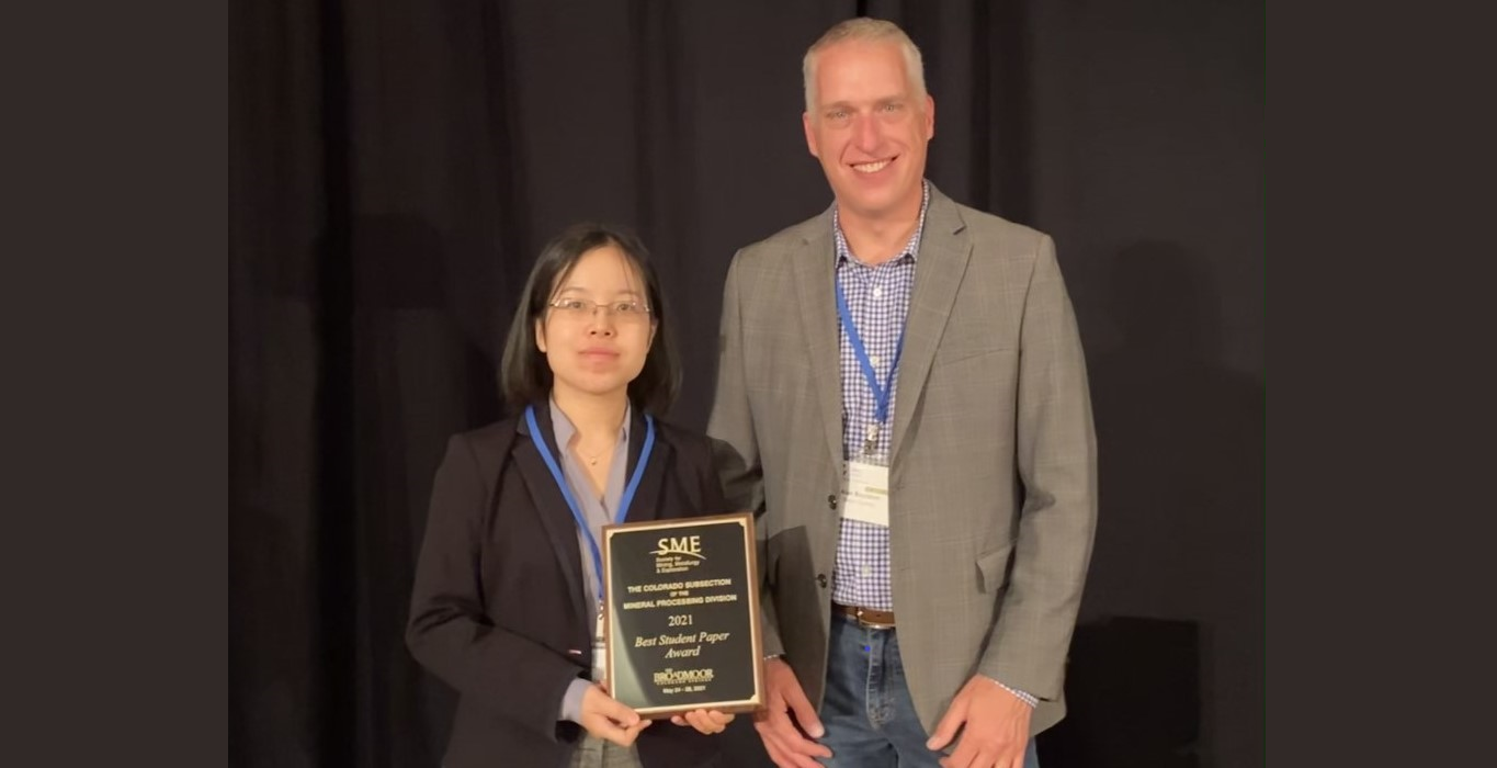 Jiajia Wu Wins Best Student Paper Award at MPD Conference | School of ...