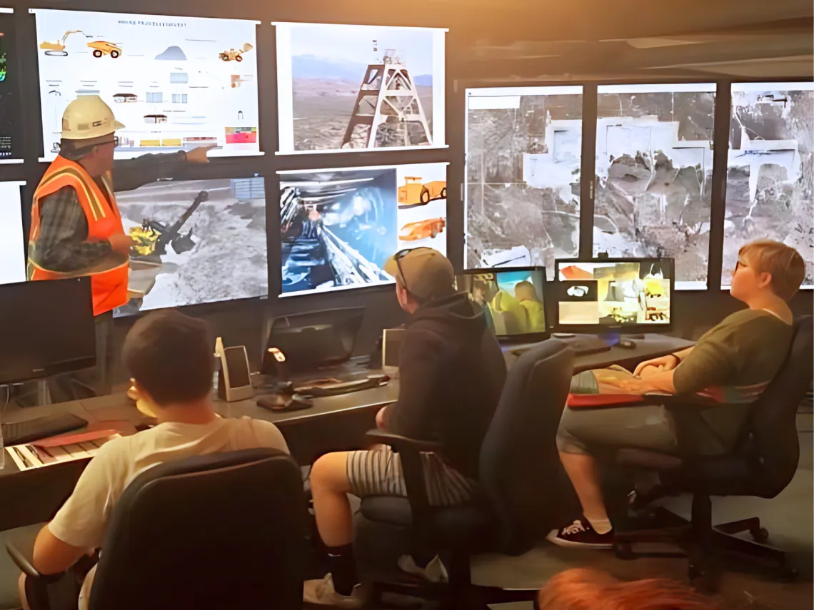 University of Arizona mining control room with instructor and students