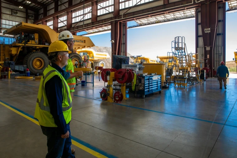 Komatsu mining equipment and operator